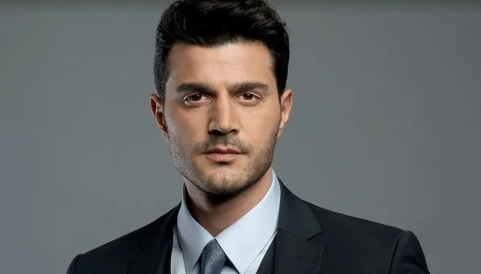 Wer ist Burak Sevinç? Größe – Alter – TV-Serie – Familie