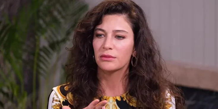 Wer ist Berrak Tüzünataç? Größe – Alter – TV-Serie – Familie