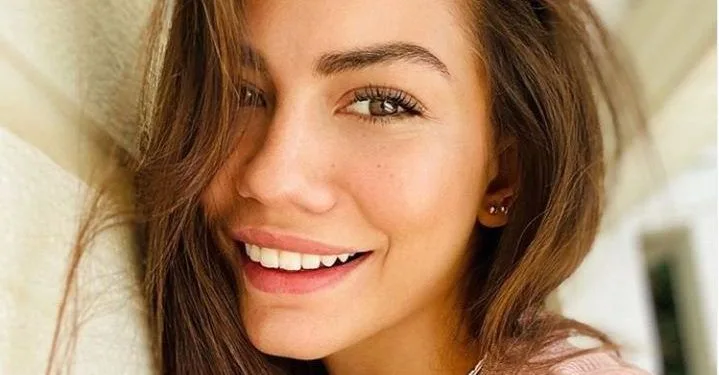 Wer ist Demet Özdemir? Größe – Alter – Serie – Familie