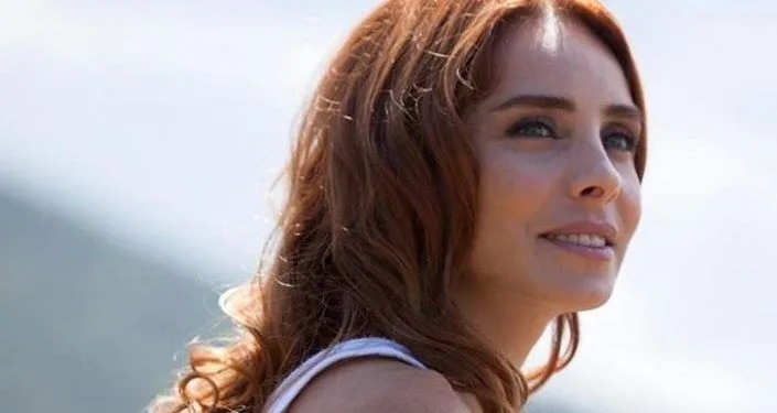 Wer ist Nur Fettahoğlu? Größe – Alter – Serie – Familie