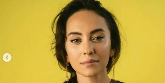 Wer ist Duygu Sarışın? Größe – Alter – Serie – Familie