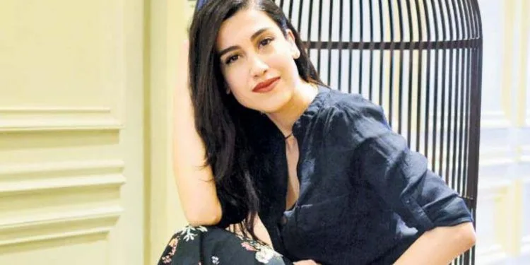 Wer ist Neslihan Arslan? Größe – Alter – Serie – Familie