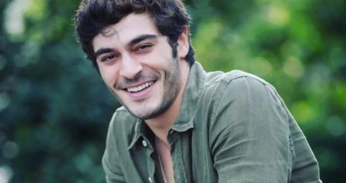 ‚Dein Lächeln ist Sauerstoff für mich‘ Kommentar von seinem Anhänger zu Burak Deniz!..