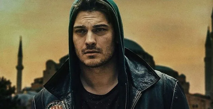 Çağatay Ulusoys „Yalı Çapkını“ auf tv8 steht mit einer Platte auf dem Programm!