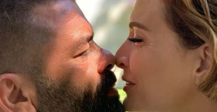 Das Ehepaar Ceyda Düvenci und Bülent Şakrak hat die europäische Straße gesehen!..