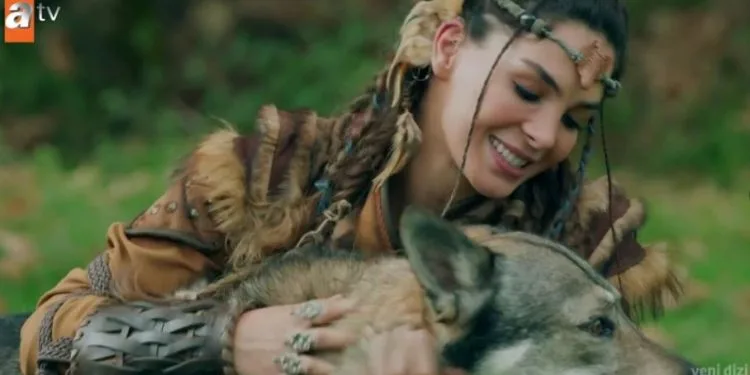 Ebru Şahin, die mit Destan Epos schrieb, dankte ihren Fans und ihre weiblichen Fans dankten ihr!