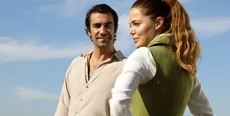 Die Stars von „Bir Zamanlar Çukurova“, İbrahim Çelikkol und Hilal Altınbilek lobten sich gegenseitig!