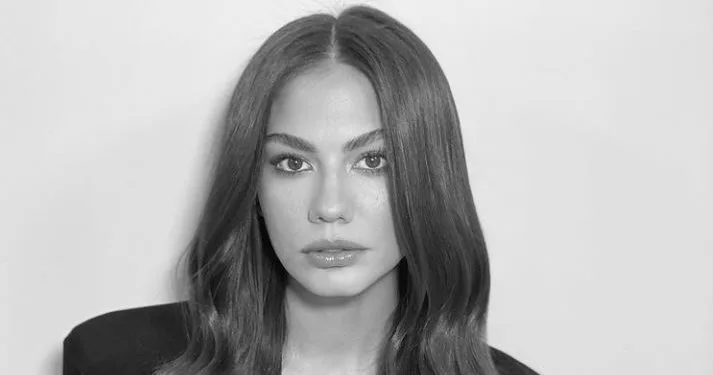 Demet Özdemir hat einen sehr klugen Schachzug gemacht, sie hat Negativität in Positives verwandelt!