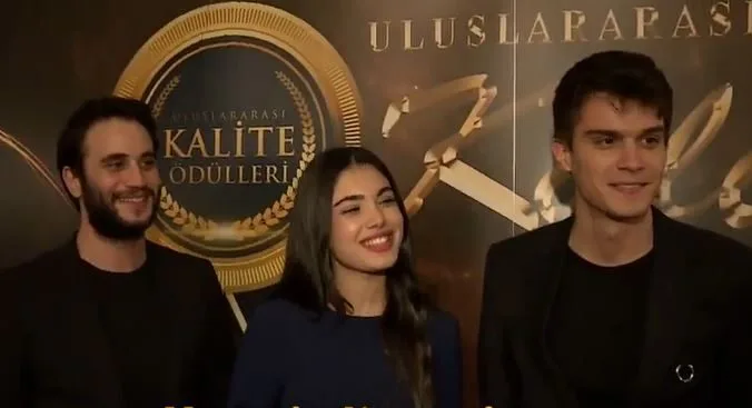 Kaan Sevi, Lizge Cömert und Eren Ören verraten das größte Geheimnis der Serie Kardeşlerim!