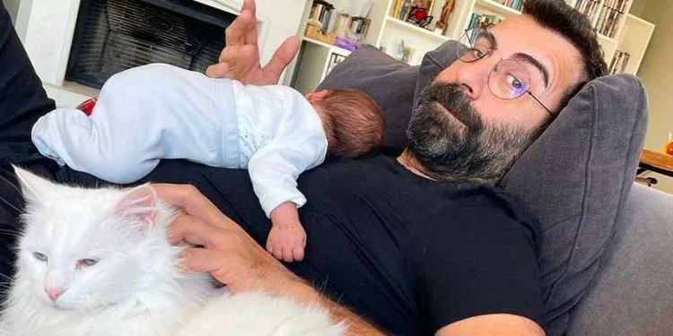 Gerade erst beginnt die Vaterschaftsaufregung von Emre Karayel, der sein Kind zum ersten Mal in den Arm nahm