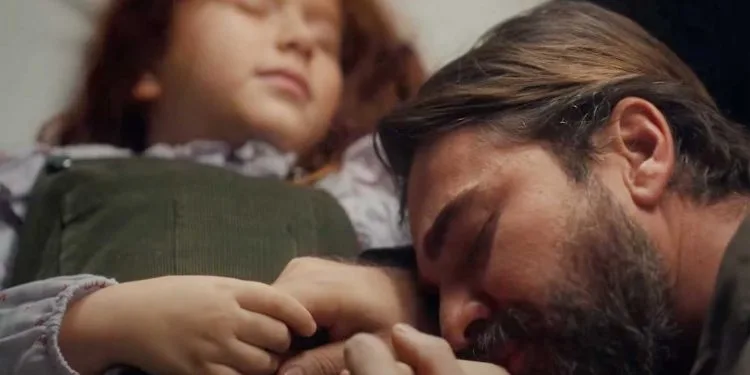 Sie werden von Engin Altan Düzyatans Co-Star in seinem neuen Projekt, Gülizar Nisa Uray, begeistert sein!