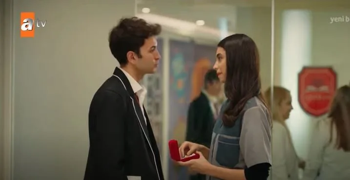 Nilsu Yılmaz und Berk Ali Çatal leuchten auf, als die Fans der Serie „Kardeşlerim“ Nachrichten senden!