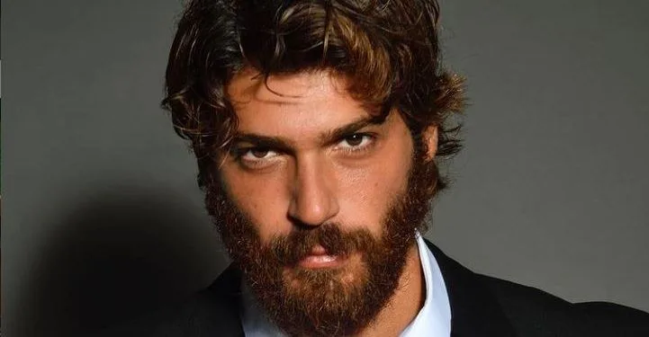 Endlich kommt eine TV-Serie von Can Yaman, der seit Monaten in Italien lebt!