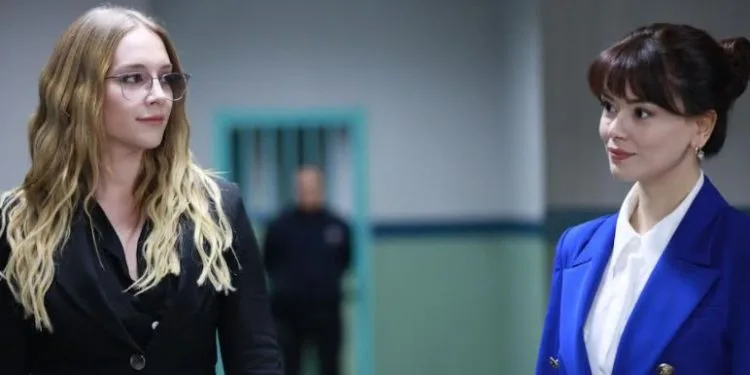 Vom hübschen Mädchen zum Serienmörder! Hayal Köseoğlu bringt die Leute mit der Figur von Sasha in Mahkum offiziell zum Weinen!