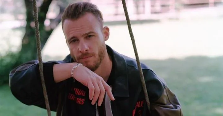Kerem Bürsin hat eine große Waffe gegen Fake News!