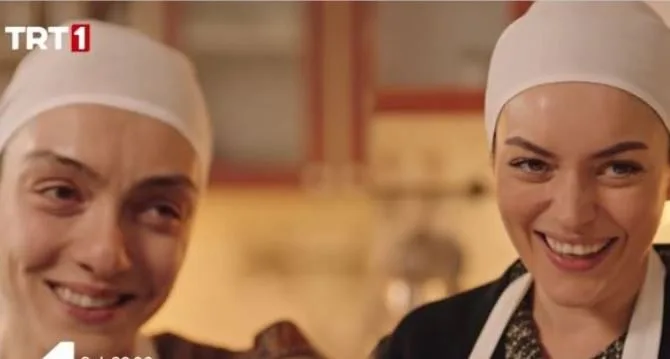 Hier ist die echte Mutter von Merve Dizdar, Gülben vom Masumlar Apartmanı