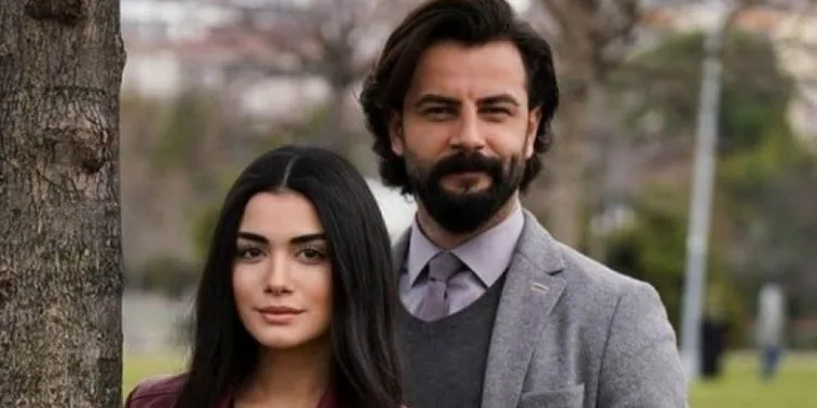 Özge Yağız hat sich dank Gökberk Demirci auf Fleischgerichte spezialisiert!