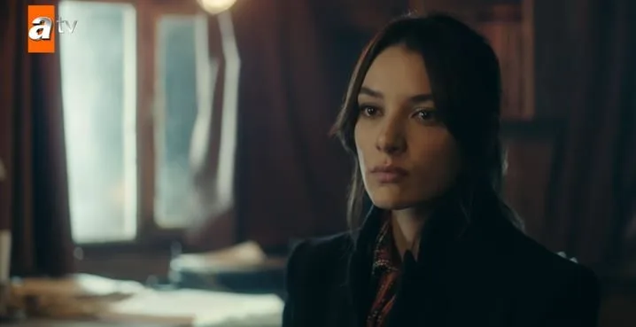 Esra starb in Yalnız Kurt, Sare nahm ihren Platz ein! Zwei Gesichter von Damla Colbay erschienen!