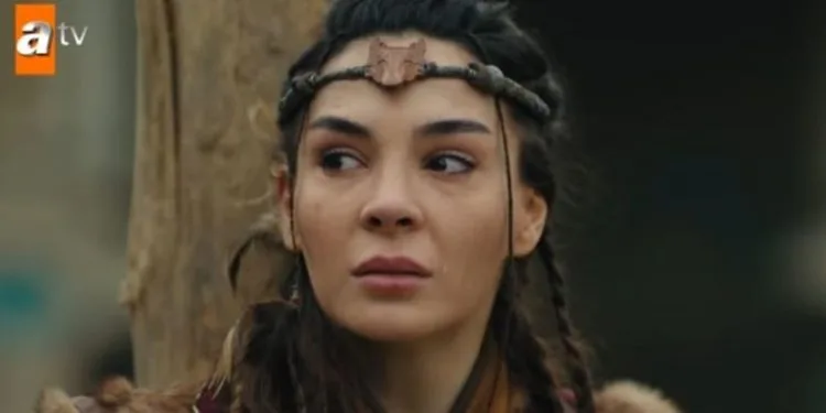 Das ist die Kraft von Ebru Şahin! Die Destan-Serie hat alle in die Irre geführt, diejenigen, die darauf gewartet haben, dass sie fällt, waren überrascht!