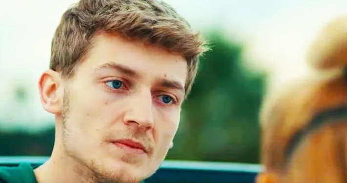 Erdem Şanlı, der mit der Son Yaz-Serie glänzte, stellte sich in Aşk Mantık İntikam! erneut seinem Unglück.