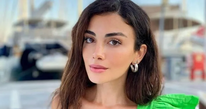 Özge Yağız, der in der Besetzung der Baba-Serie ist, kehrt wie eine Bombe auf die Bildschirme zurück!