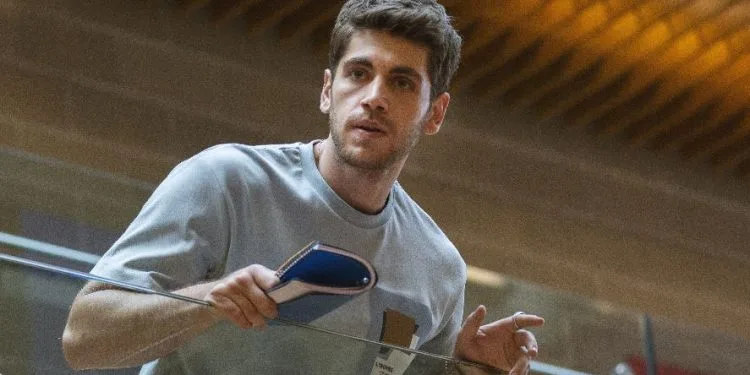 Das Glück ist wieder mit Emre Bey und sie hat wieder eine Rolle in einer guten Serie bekommen!