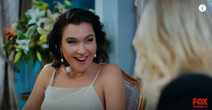 Şevval Sam hat bereits den Tipp gegeben, der Sie in Yasak Elma zum Lachen bringen wird!