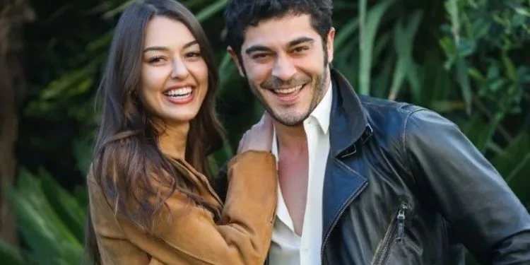 Burak Deniz und Dilan Çiçek Deniz haben erneut eine beeindruckende Zusammenarbeit hingelegt