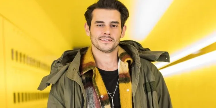 Cem Belevi, Efe von Aşk Mantık İntikam, hat sich Erdal Beşikçioğlu zum Vorbild genommen!