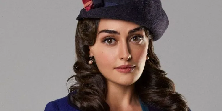 Esra Bilgiç, die im Unterwäsche-Werbespot mitspielte, war von den Fans begeistert!