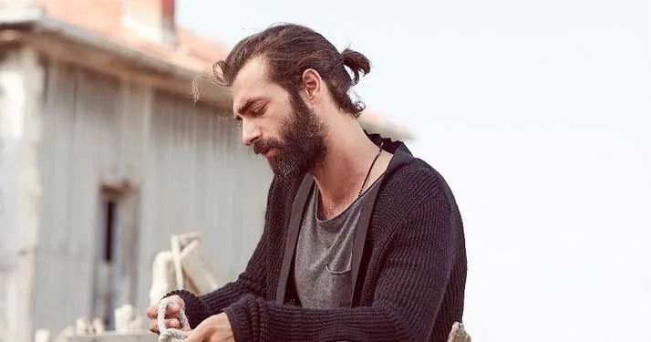 İlker Kaleli gewann einen Preis für die TV-Serie, in der er vor Jahren die Hauptrolle spielte