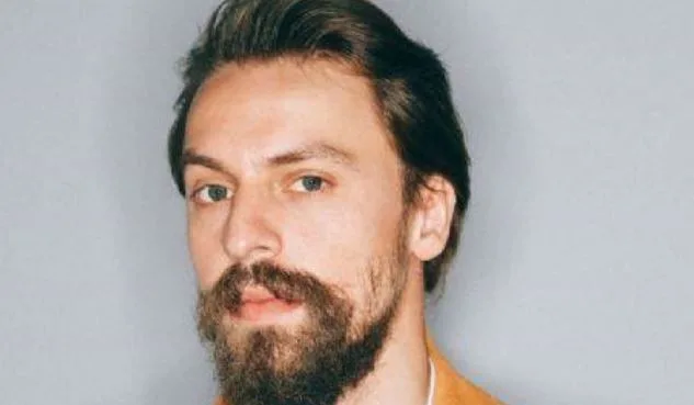 Metin Akdülger setzt mit seiner 4. Serienwahl in Folge eine bemerkenswerte Botschaft!