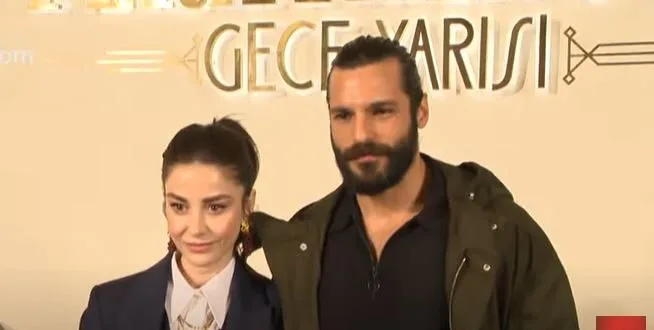 Unterstützung für Hazal Kaya und ihre Freunde, die von Serkan Çayoğlu sehr kritisiert wurden!