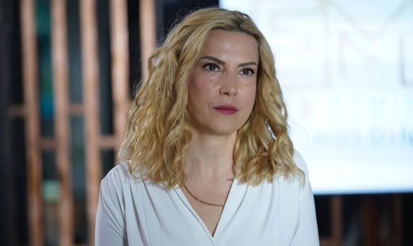 Die Freude von Sebnem Dönmez in der Yasak Elma-Serie!