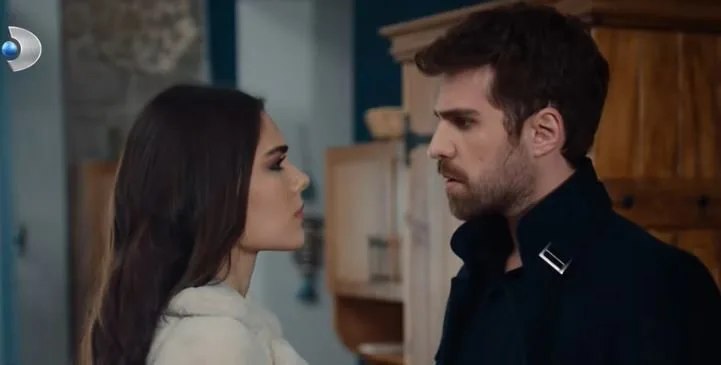 Özgü Kaya und Berker Güven, die Lieblingspartner von Üç Kız Kardeş, verstehen sich auch außerhalb des Sets sehr gut!