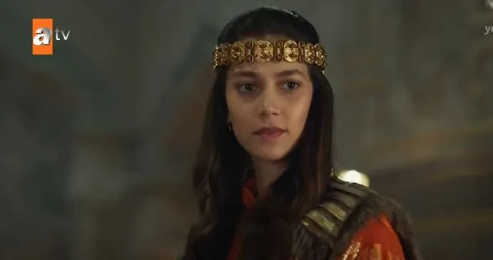 Ecem Sena Bayır glänzt in der Destan-Reihe!