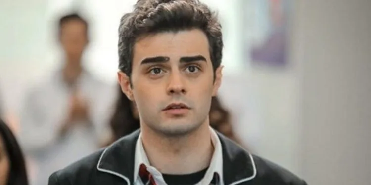 Bilal Yiğit Koçak, der mit der Kardeşlerim-Serie glänzt, wurde dieses Mal für seinen Stil bewundert!
