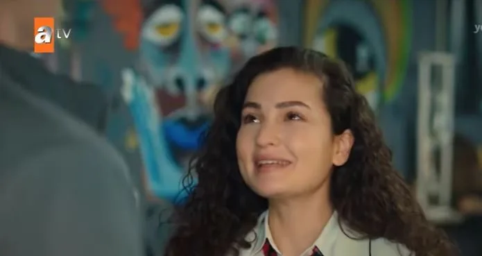 Melis Minkari hat dank der Figur von Aybüke in der TV-Serie Kardeşlerim ein großes Problem beseitigt!