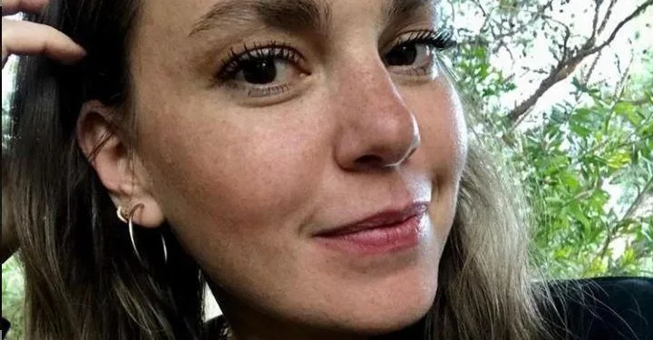 Aslı Enver erhielt eine solche Reihe von Angeboten, dass sie den Bildschirm zum Wackeln bringen würde, wenn sie annehmen würde!