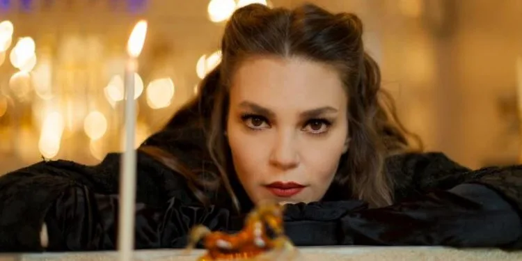 Aslı Enver, die ihre Fans so sehr vermissen, bereitet sich auf eine schnelle Rückkehr auf die Bildschirme vor!