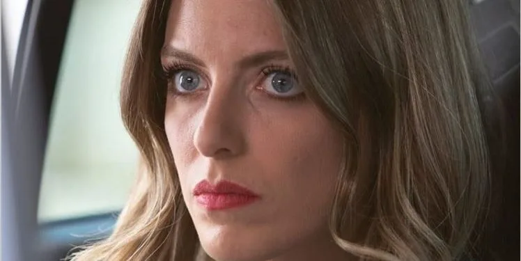 Bige Önal, Selin von Sen Çal Kapımı, kehrt an die Sets zurück!