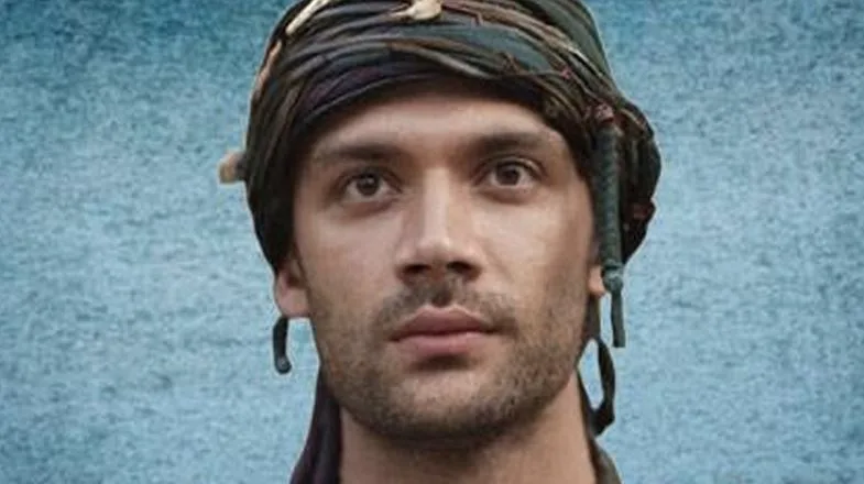 Von der Nebenrolle bis zur Hauptrolle in der Barbaroslar-Serie! Neue Serien wie Lotterie für Caner Topçu!