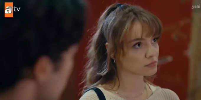 Naz Çağla Irmak und Eslem Akar erleben in derselben Serie starke Gefühle!
