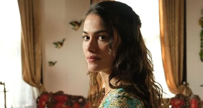 Gülper Özdemir wird mit der Gül Masalı-Serie viele Menschen verführen, die vom Stadtleben gelangweilt sind!