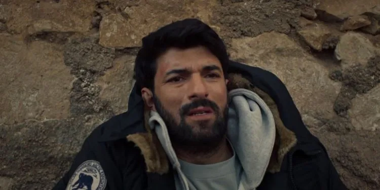 Engin Akyürek steht nicht nur auf der Tagesordnung der Türkei, sondern mit Disney Plus auf der ganzen Welt!