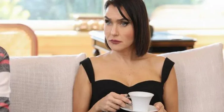 Eine neue Serienbombe von Şevval Sam, abgesehen von Yasak Elma!