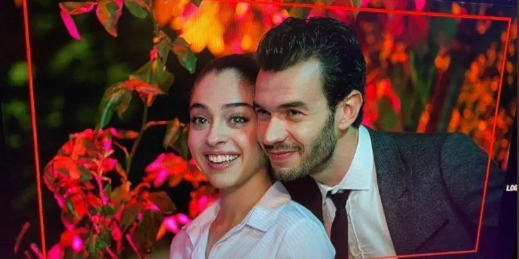 Als hätten die Fans von Aytaç Şaşmaz und Cemre Baysel immer nur auf diesen Moment gewartet!