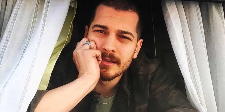Neue Fotos vom Set der TV-Serie The Terzi of Çağatay Ulusoy wurden geteilt!