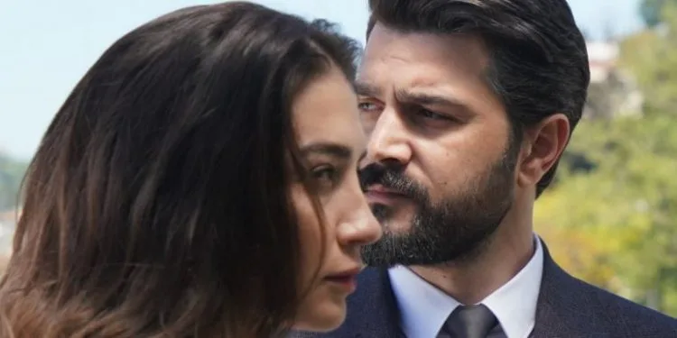 Burak Sevinç und Ceren Benderlioğlu werden die Geschichte der TV-Serie İçimizdeki Ateş differenzieren