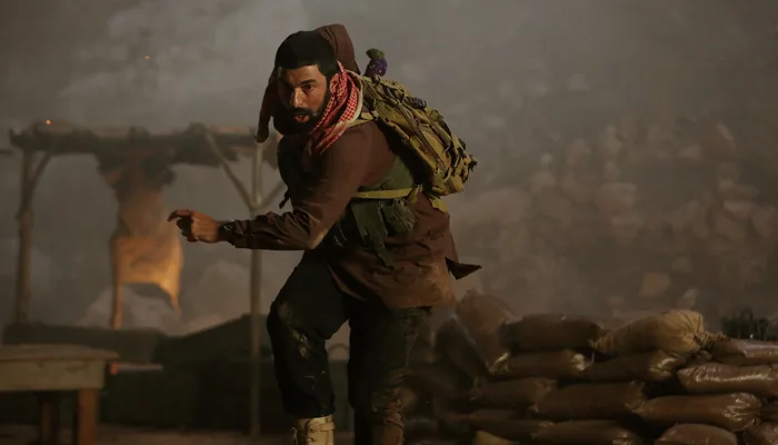 Die Serie Kaçış (Flucht) von Engin Akyürek beeindruckte mit ihrem Thema und wurde wegen ihrer dunklen Szenen kritisiert!